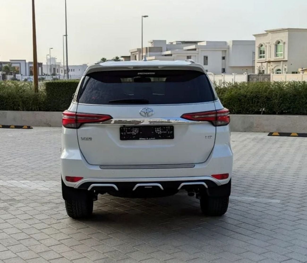 تويوتا فورتونر VXR Toyota Fortuner 2023 Model VXR 4.0L v6 full option petrol Engine Colour White push start Transmissio