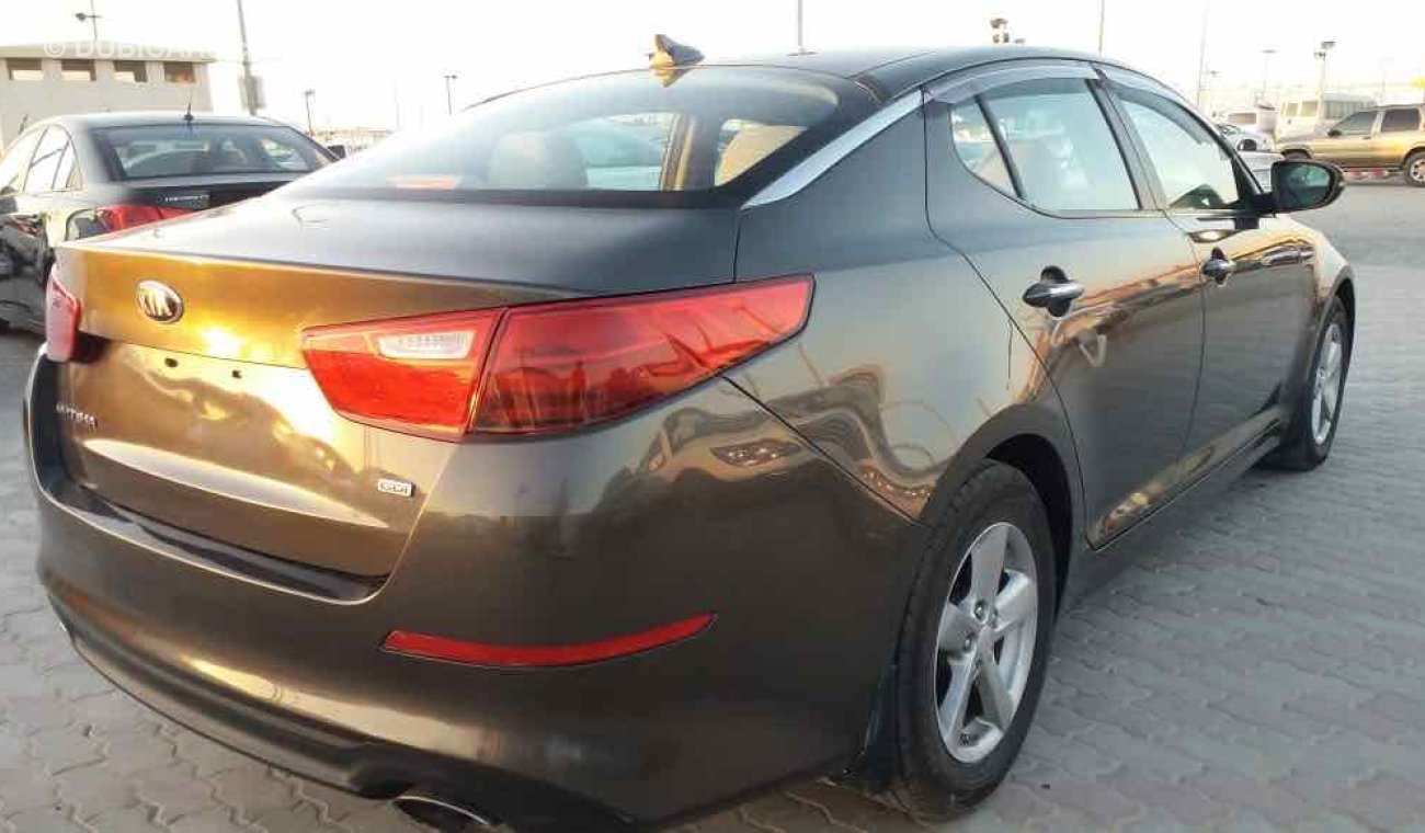 Kia Optima اوراق جمارك بحاله ممتازه