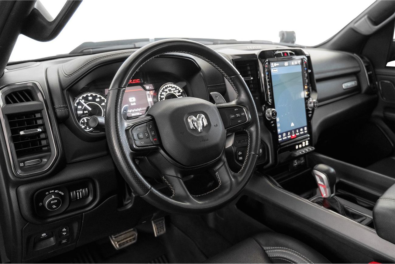 رام 1500 Rebel 5.7L Crew Cab Utility (5 Seater)