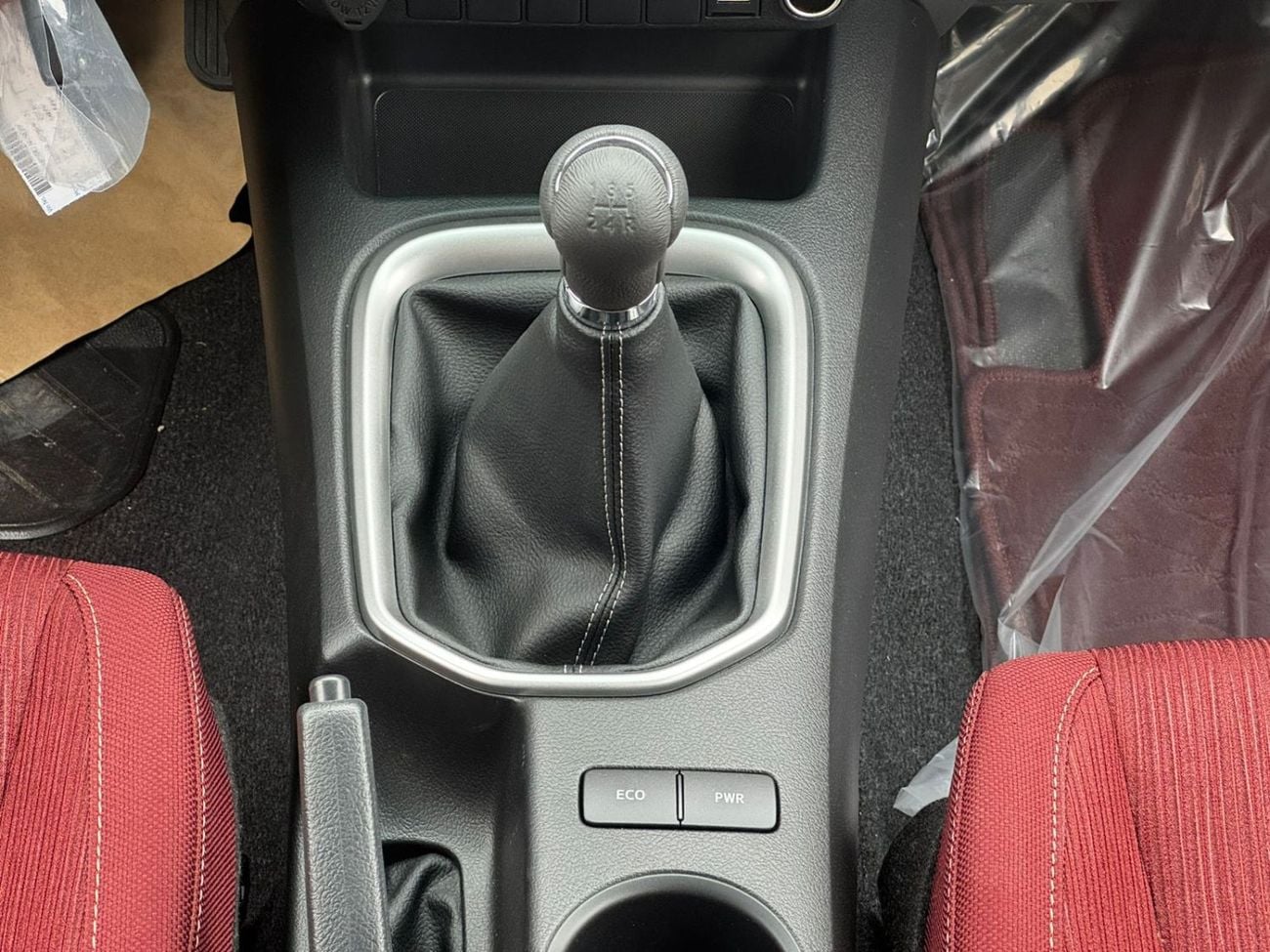 تويوتا هيلوكس 2026 TOYOTA HILUX D-C 2.7L PETROL MANUAL GCC SPEC