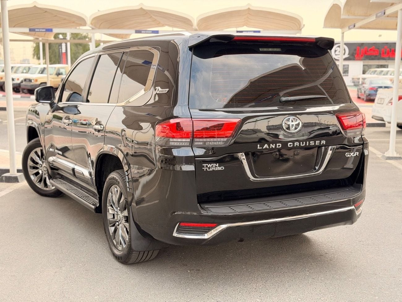 Toyota Land Cruiser 4.0L (271 HP) 4WD