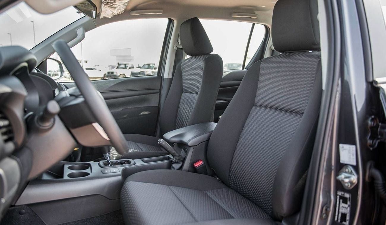 تويوتا هيلوكس TOYOTA HILUX 2.4L MID OPTION A/T MY2025 FOR EXPORT
