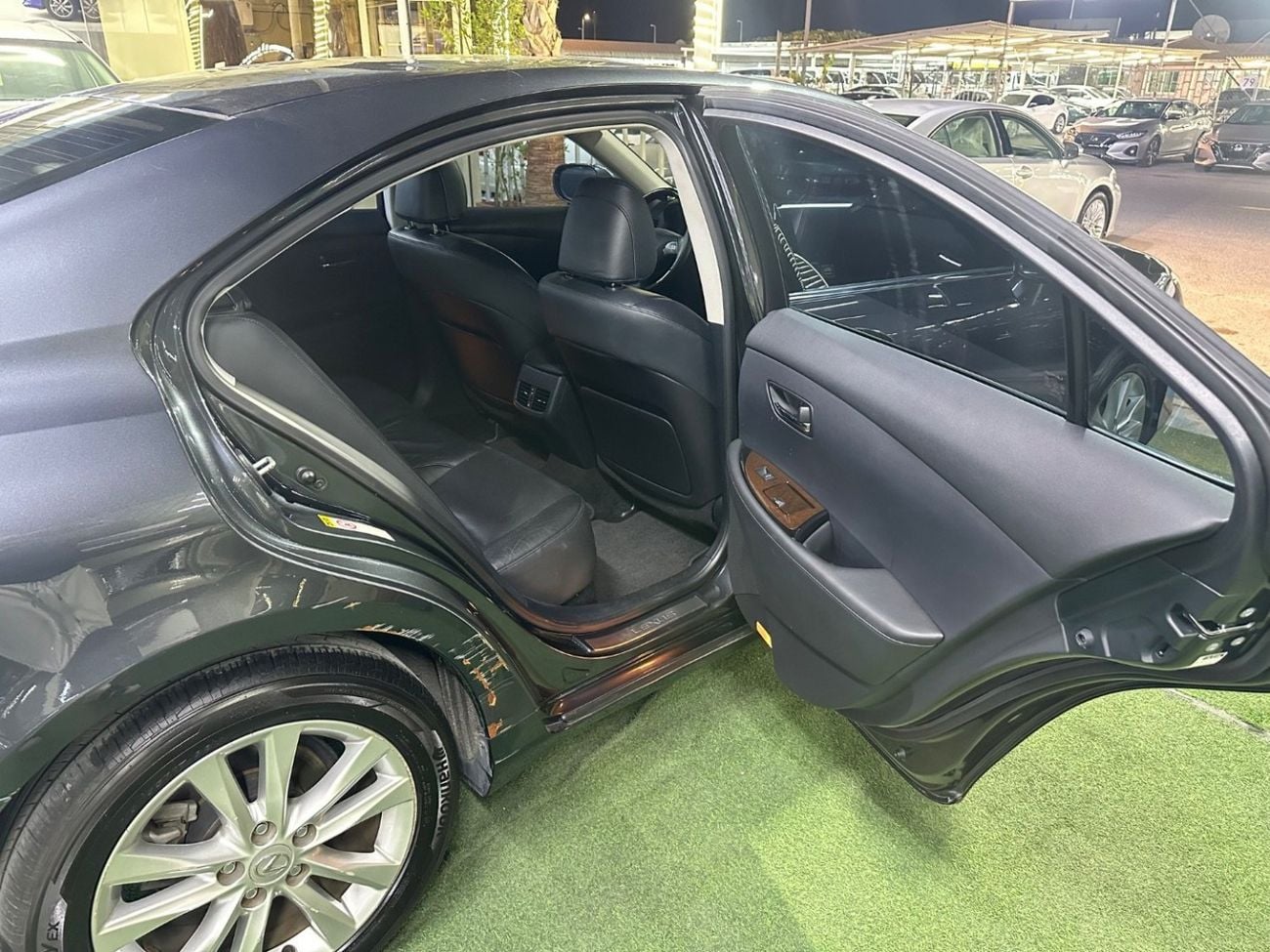 لكزس ES 350 ES 350 2021 3,5L 150000 km car from Korea. Not crashed.Price 28000 AED