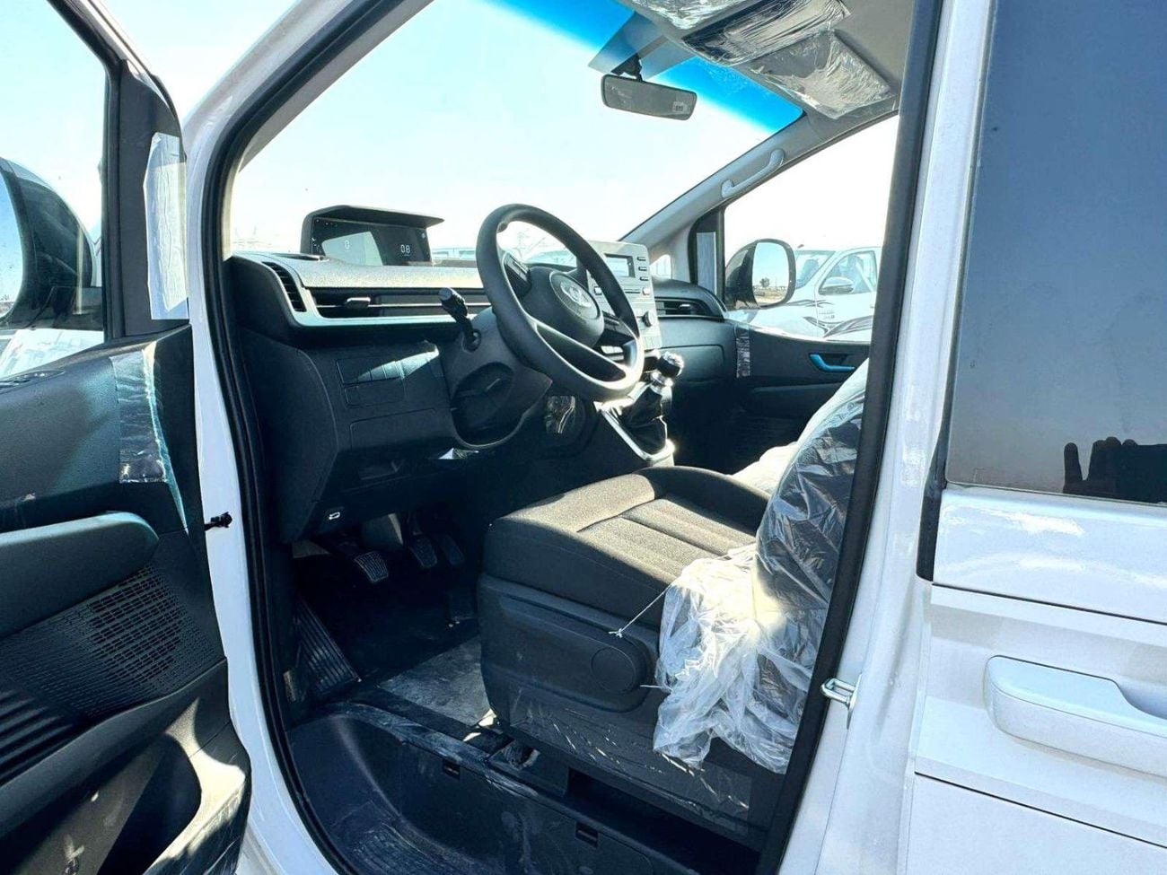 Hyundai Staria HYUNDAI STARIA 2.2L DIESEL VAN 2026 11 SEATER