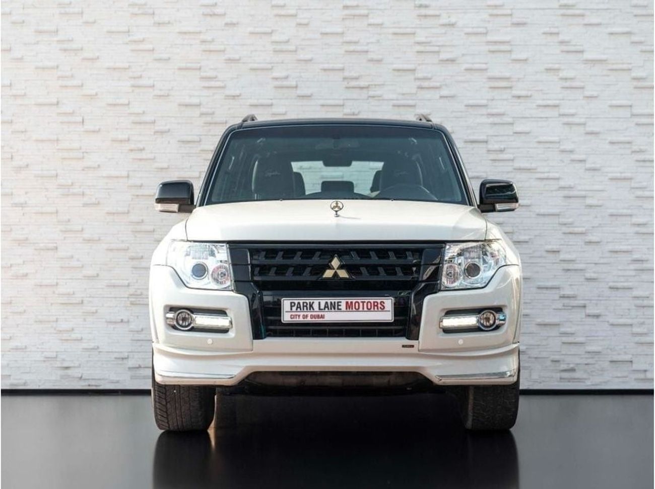 Mitsubishi Pajero GLS Highline 3.8L (236 HP)
