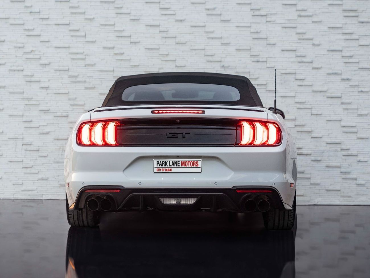 Ford Mustang GT Premium 5.0L V8