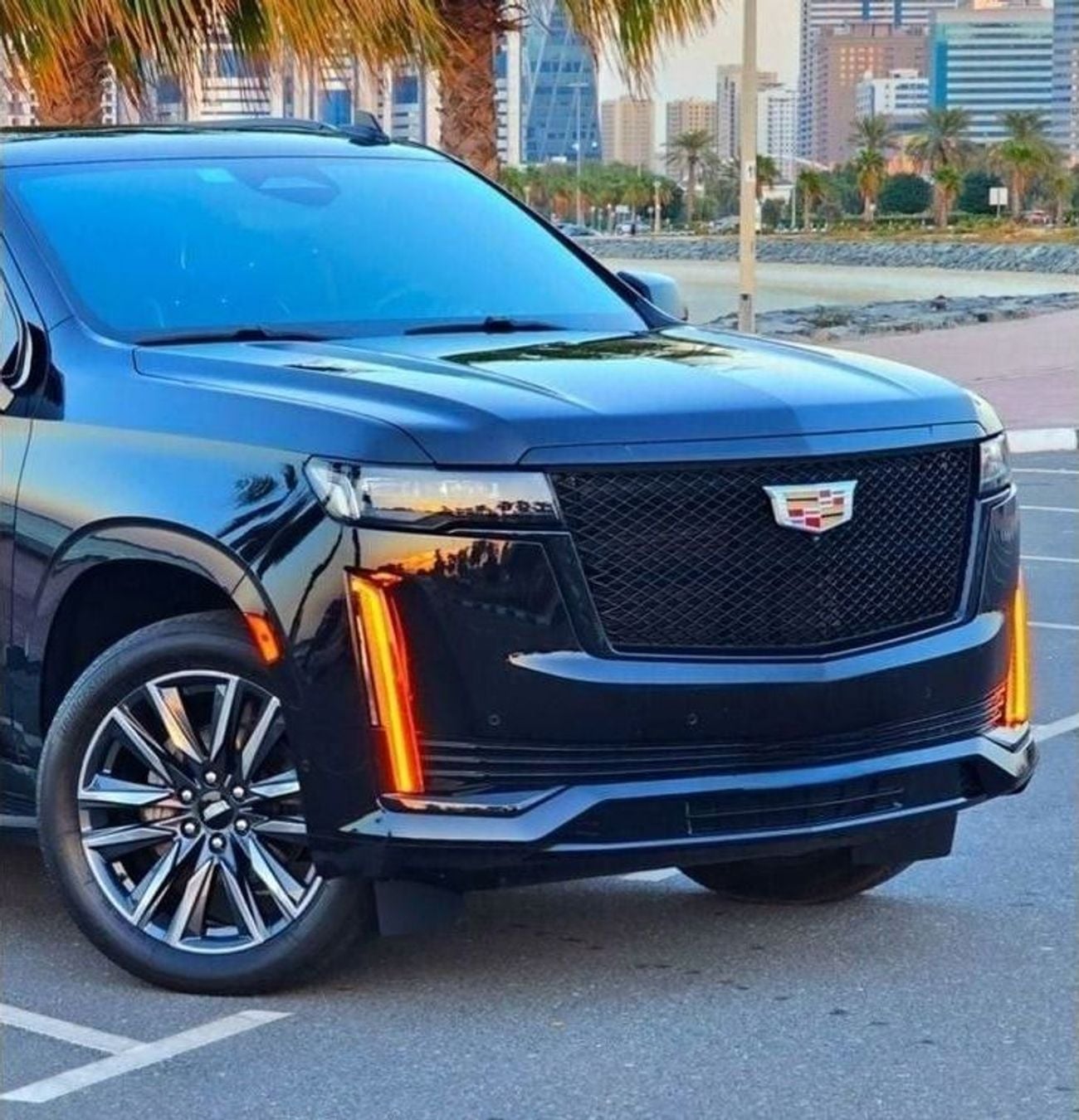 كاديلاك إسكالاد Premium Luxury Platinum 6.2L 4WD