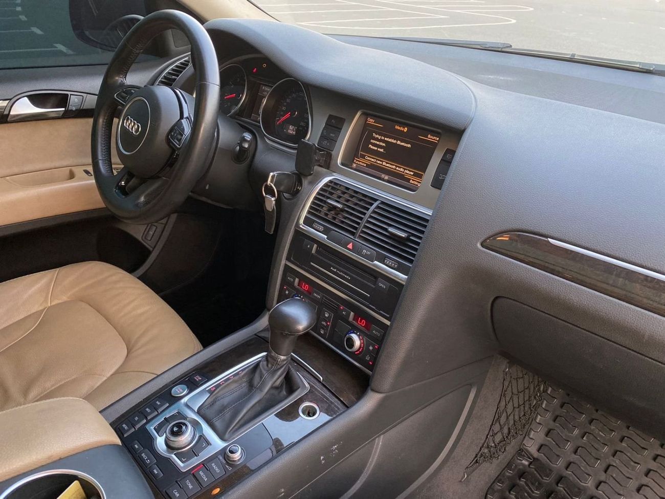 Audi Q7 TFSI quattro S-Line Audi Q7 S-LINE 2012 GCC Orginal Paint - Perfect Condition - Accident Free