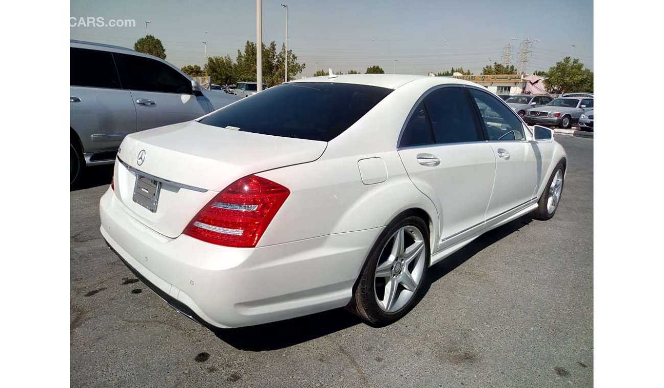 مرسيدس بنز S 550 Mercedes-Benz S 550 2010 [Low Mileage, Right Hand Drive, Clean Car] (Only for Export)