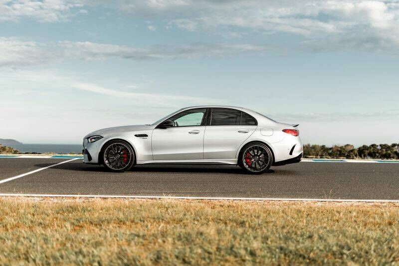مرسيدس بنز C 63 AMG exterior - Side Profile