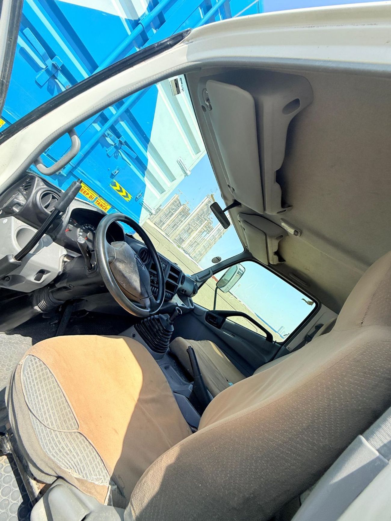 Hino 300 Original tipper / Gcc