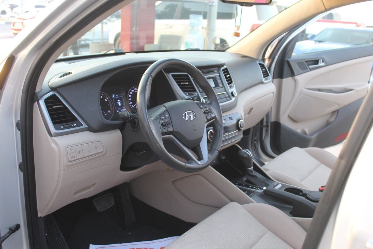 هيونداي توسون SE 2.0L AWD