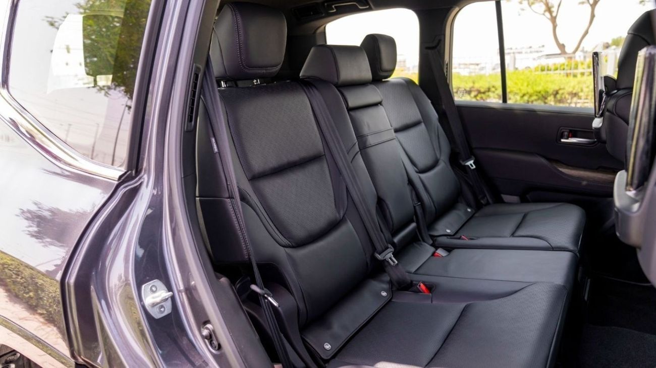 Toyota Land Cruiser LC300 VXR 3.3D AT MY2025– GREY