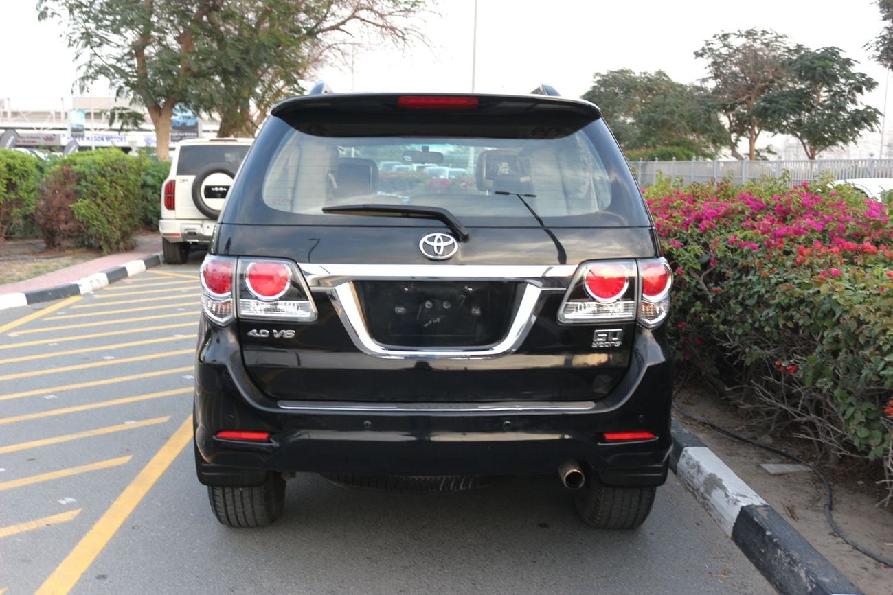 تويوتا فورتونر VXR 4.0L (278 HP)