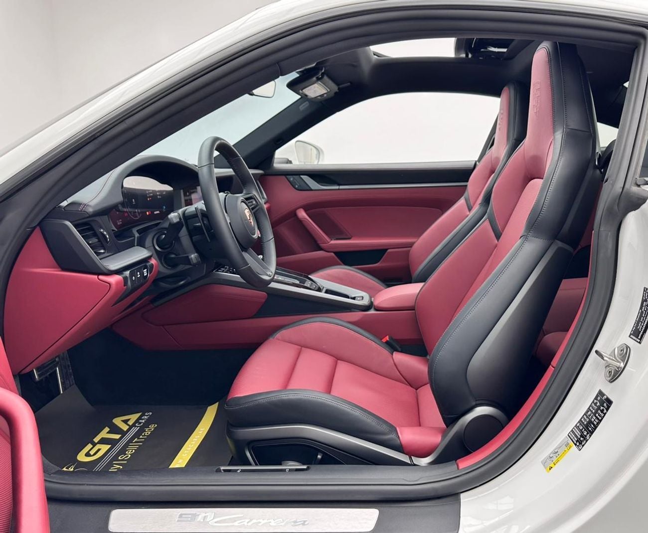 بورش 911 STD 2025 Porsche 911 Carrera, July/2027 Porsche Warranty, Excellent Condition, GCC