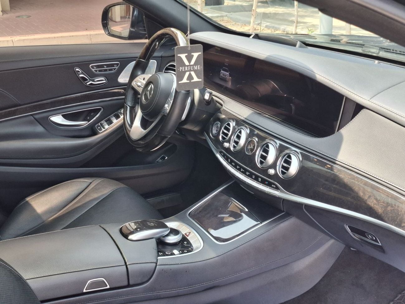 Mercedes Benz S350d STD (NON GCC)