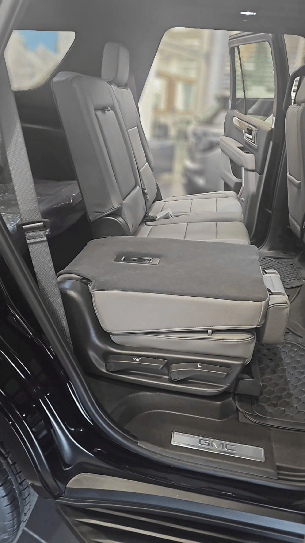 جي أم سي يوكون 2025 GMC Yukon Elevation 5.3L AT Petrol