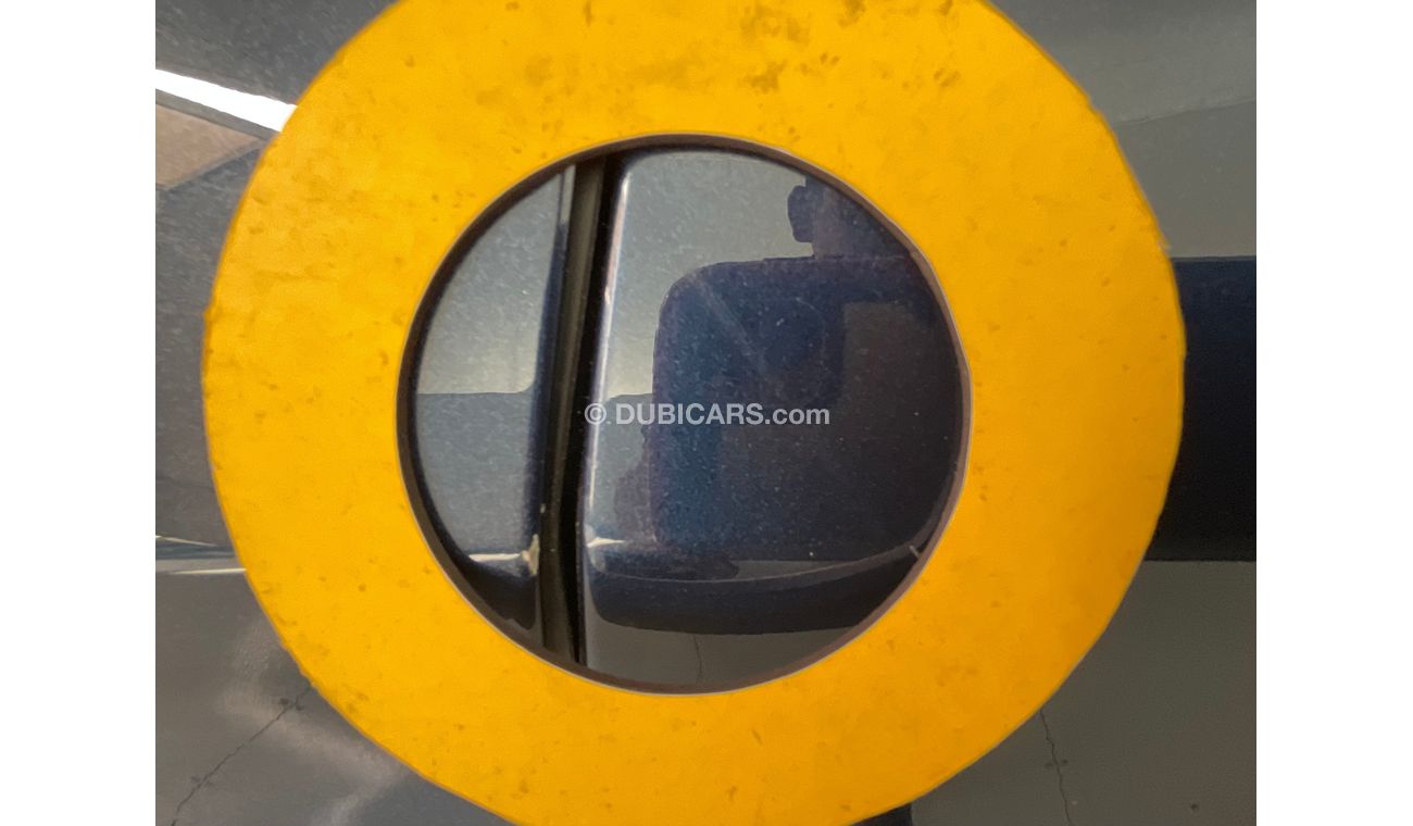 Ford Explorer XL / Standard