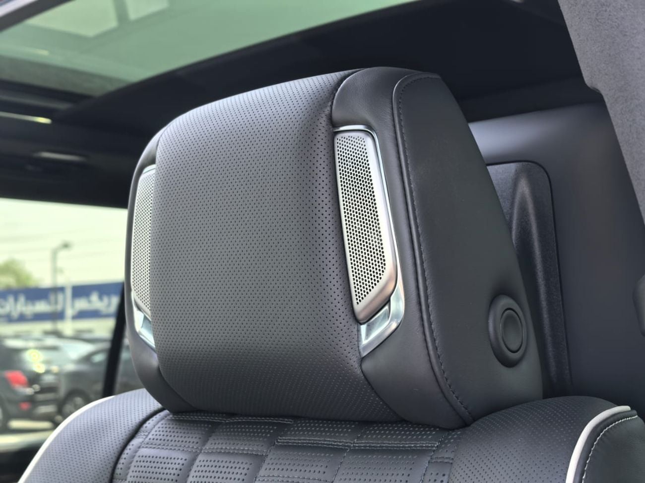 Cadillac Escalade ESV(Long)Sport Platinum Onyx Black Pkg | Fridge | 545k for local registration