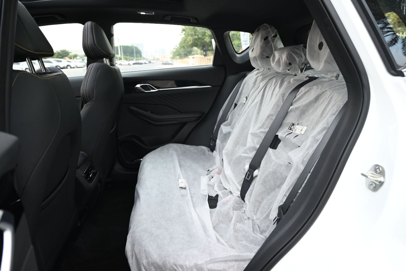 Geely Coolray GF 1.5TD EMI 1100 AED - GEELY COOLRAY GF 2025 - TOP OPTION