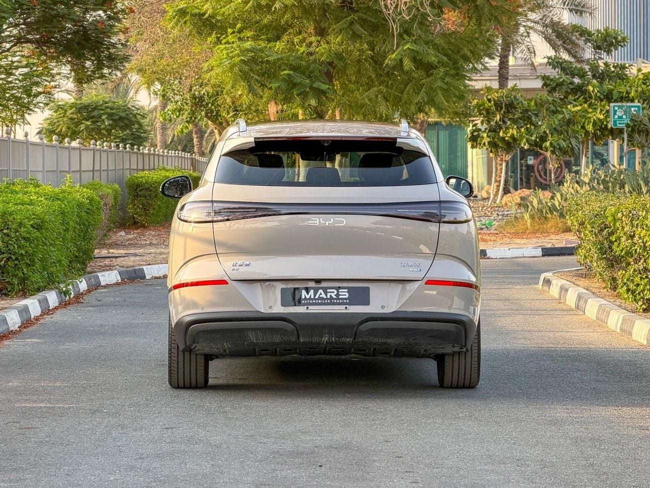 BYD Sealion 06 STD  (NON GCC) 2025 NEW BYD Sealion 06 EV | 78.72 kWh | Range (605 Km) | 245 Hp | Warranty & Service