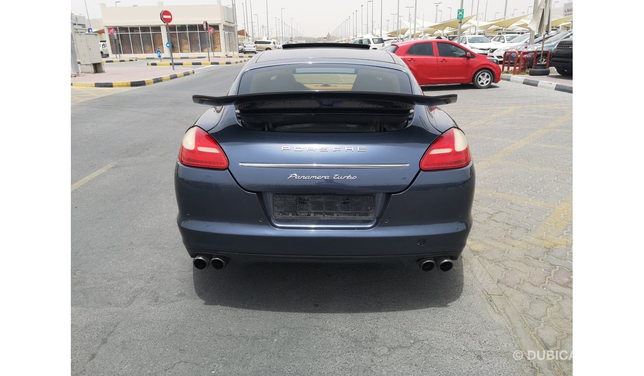 Porsche Panamera Turbo