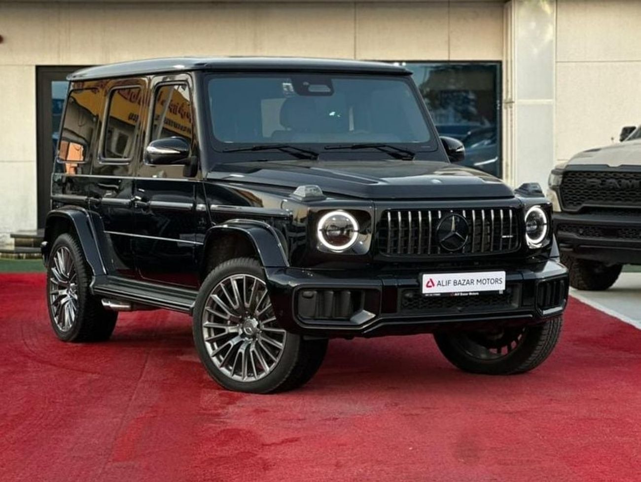 Mercedes-Benz G 63 AMG Almost Brand New G63 Manufaktur 2025 Night Package Diamond seats