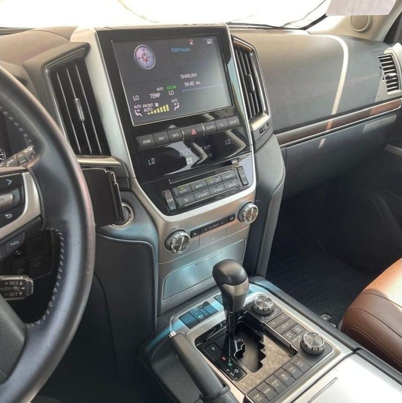 تويوتا لاند كروزر TOYOTA LANDCRUISER VXR 5.7 GRAND TOURING