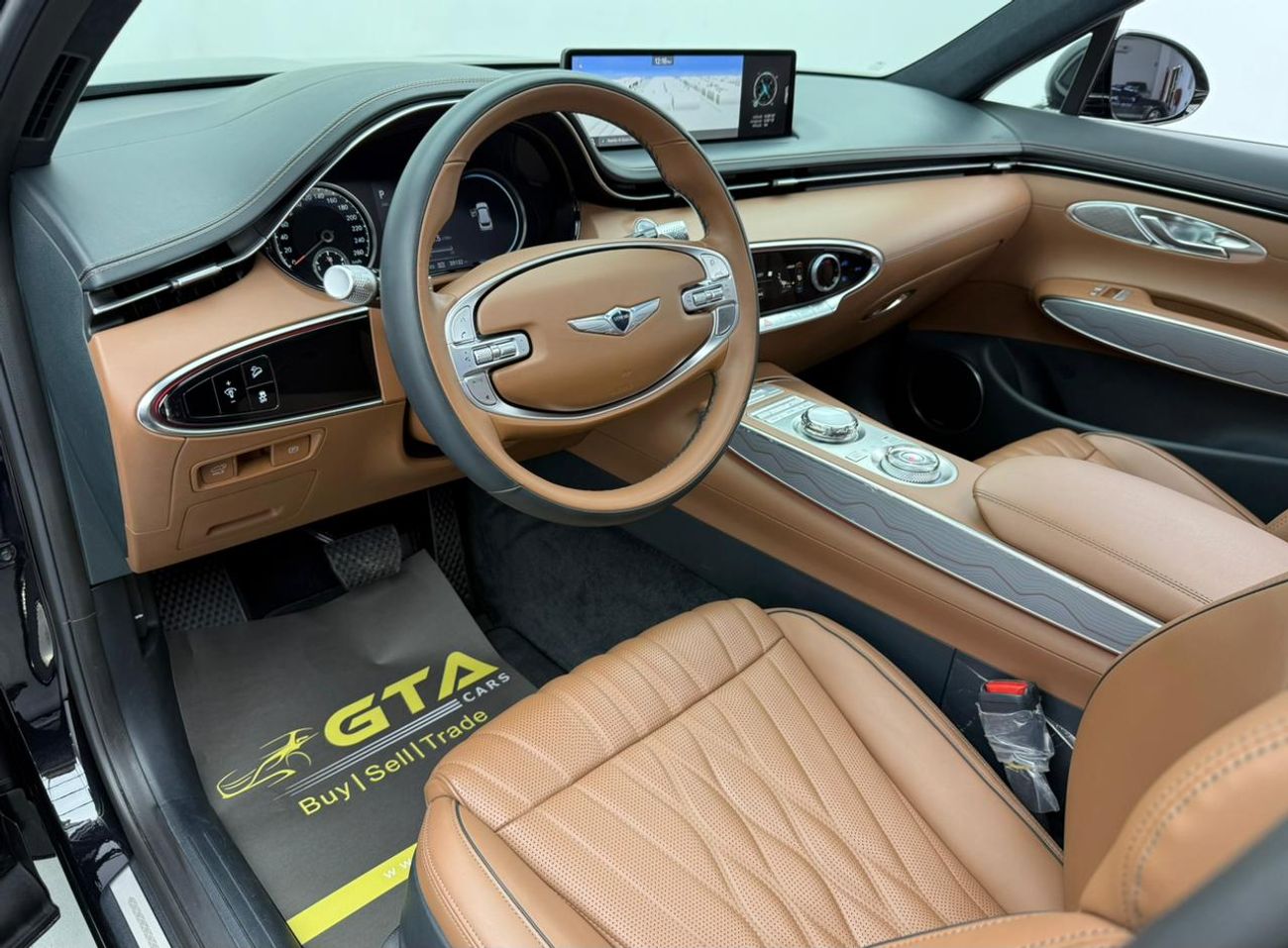 جينيسس GV70 2023 Genesis GV70 Platinum Sport, 2027 Genesis Warranty + Service Pack, Very Low Km, GCC