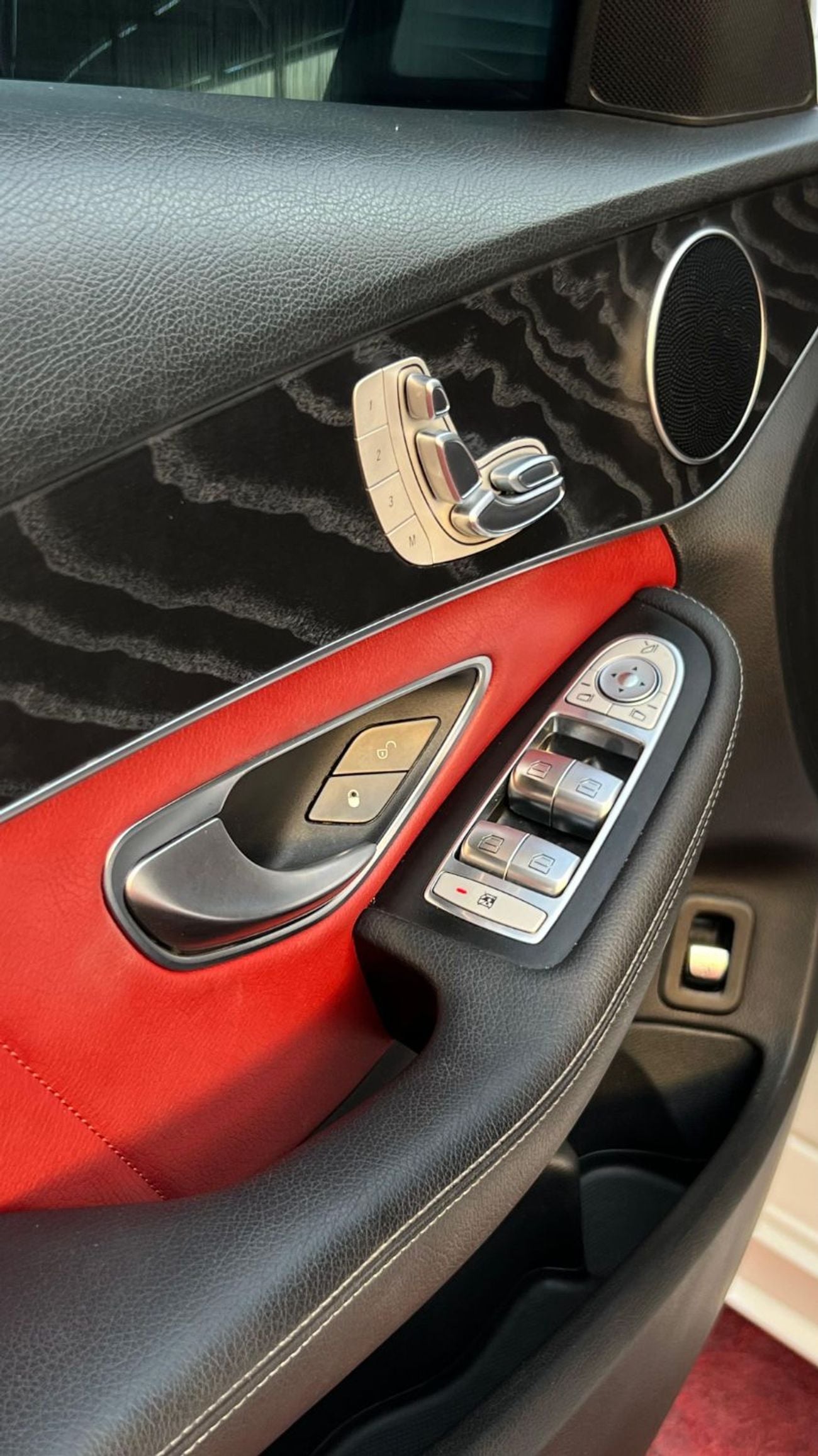 مرسيدس بنز C 200 AMG