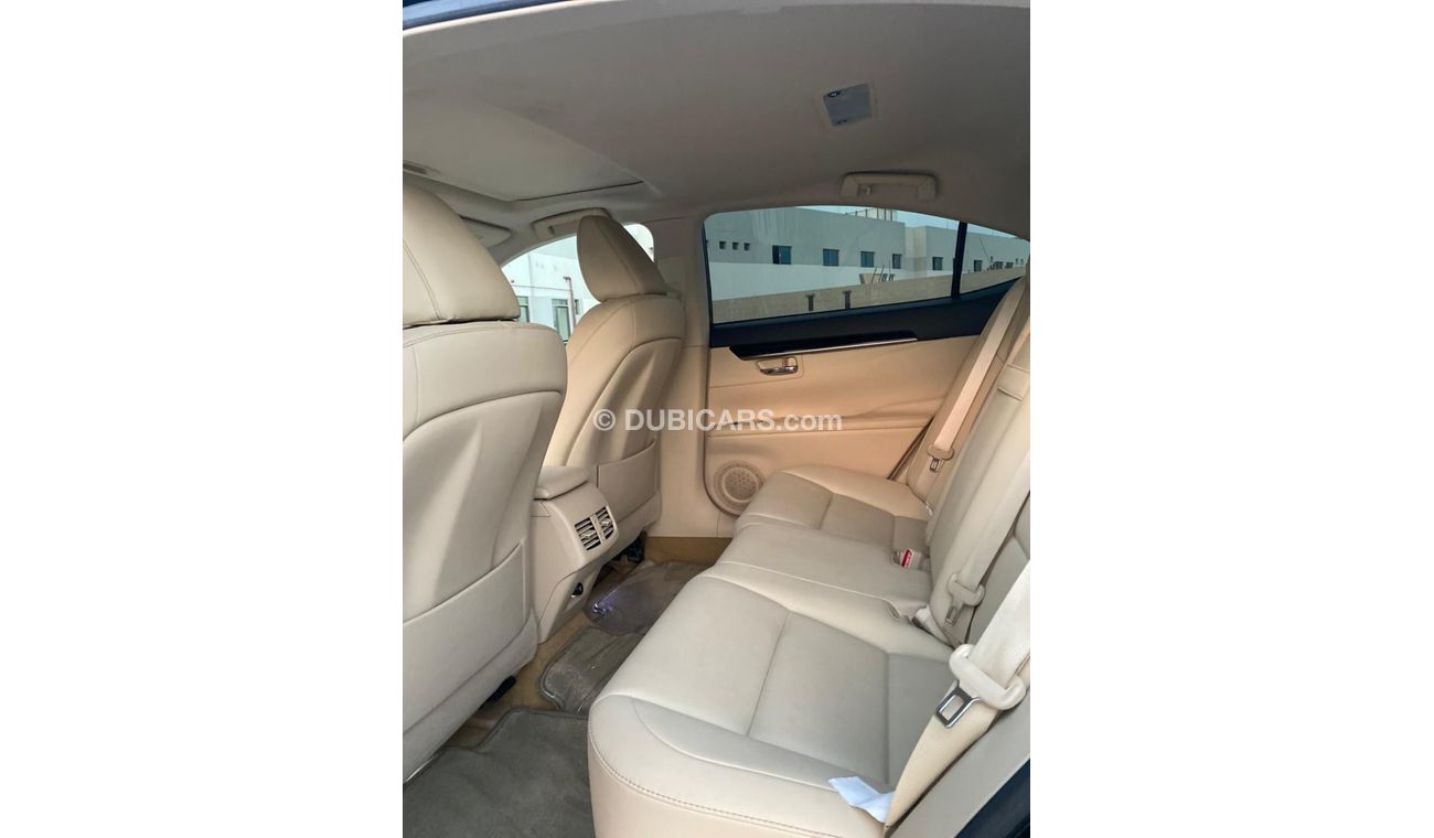 Lexus ES250 Platinum