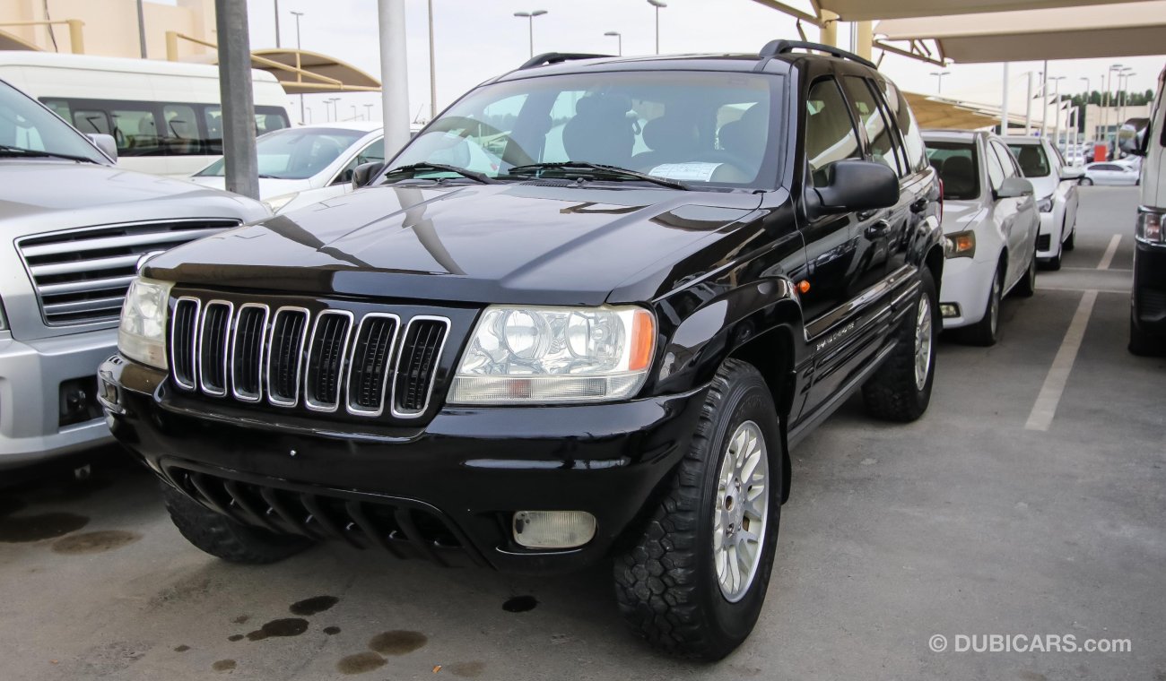 Jeep Grand Cherokee جيب جراند شيروكي ليميتد فل 8 سلندر خليجي