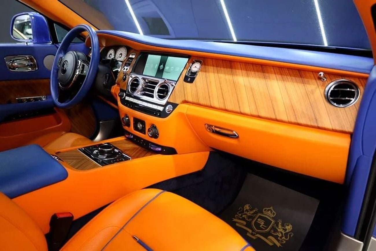 Rolls Royce Wraith STD 2016 Rolls-Royce Wraith, Canadel Wood Panelling, Starlights, Illuminated Spirit of Ecstasy, GCC!!