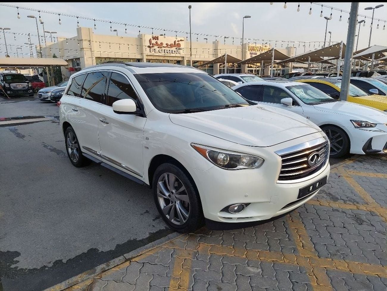 إنفينيتي QX60 Premium 3.5L