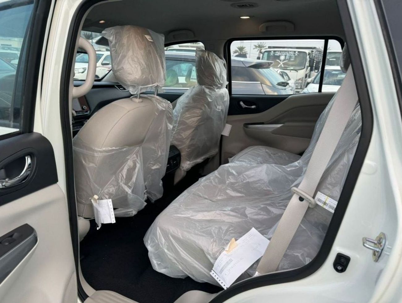 نيسان إكستيرا 2.5L PETROL TITANIUM 4WD 2023 GCC