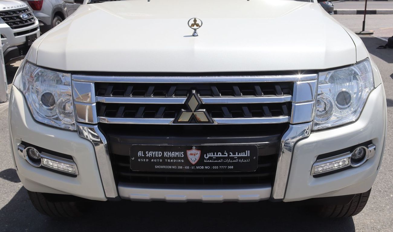 Mitsubishi Pajero Mitsubishi Pajero GCC 2022 in excellent condition, 56,000 km, 3.0L- 6 cylinder, priced at  65000 AED