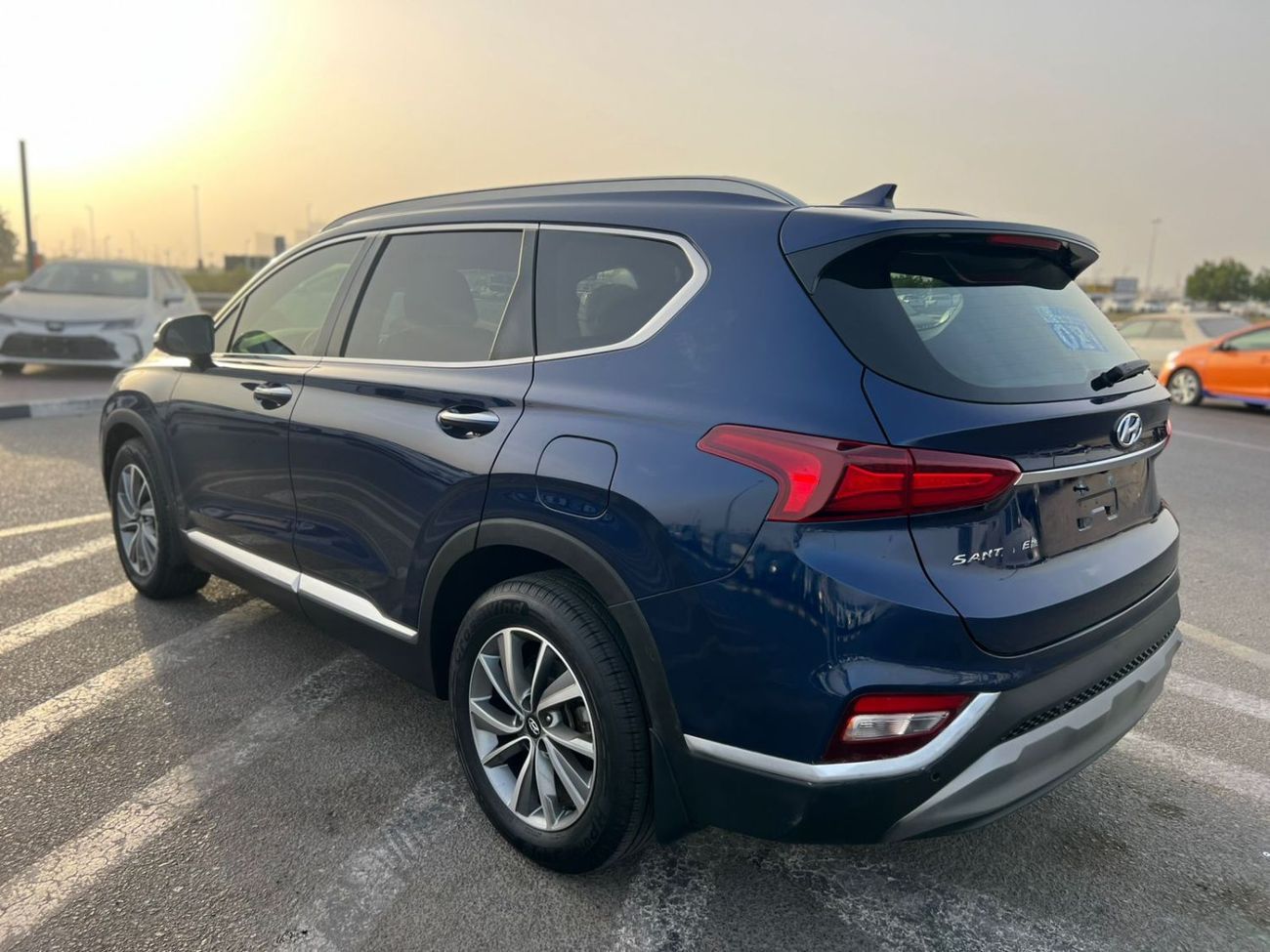 Hyundai Santa Fe 2020 Hyundai Santafe Full Option Panoramic View - 2.4L V4 - With Radar & Sensor -