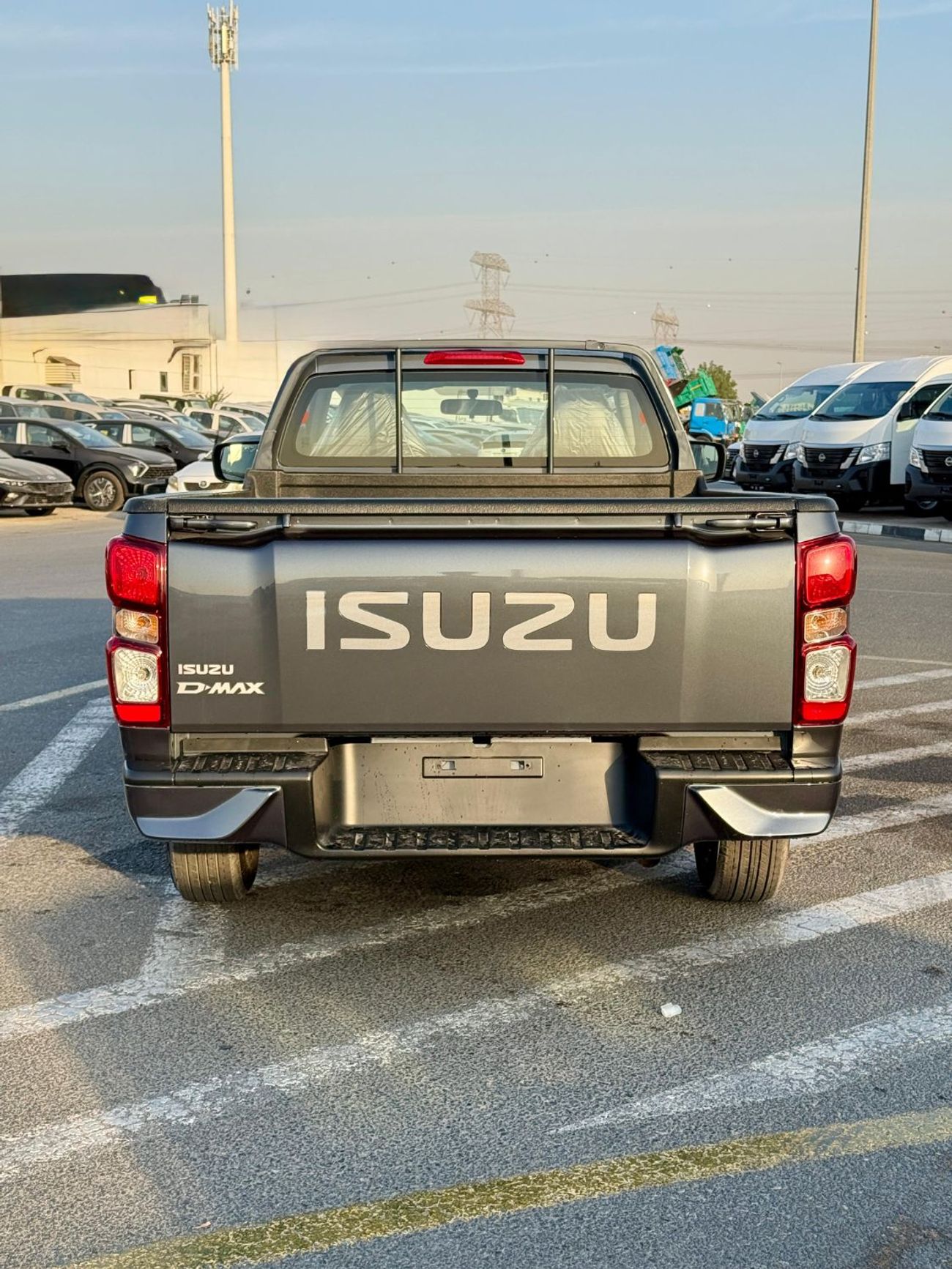 Isuzu DMax ISUZZ -D-MAX - SiNGLE CAB - 4x2 - 1.9L - DiESEL - GRAY