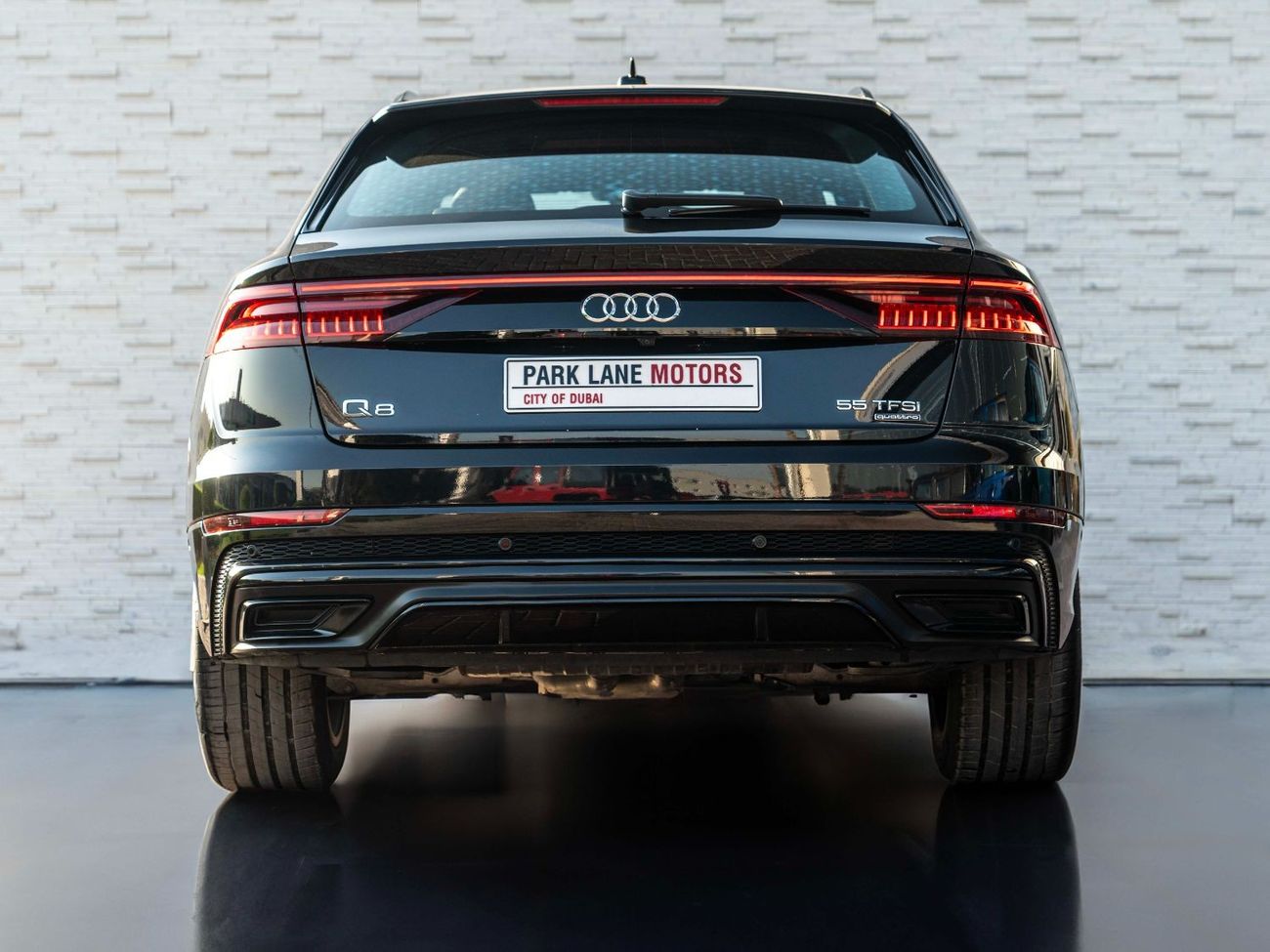 Purple Rsq8 Used Audi RSQ8 quattro 4.0L 2020 for sale in Dubai - 809517