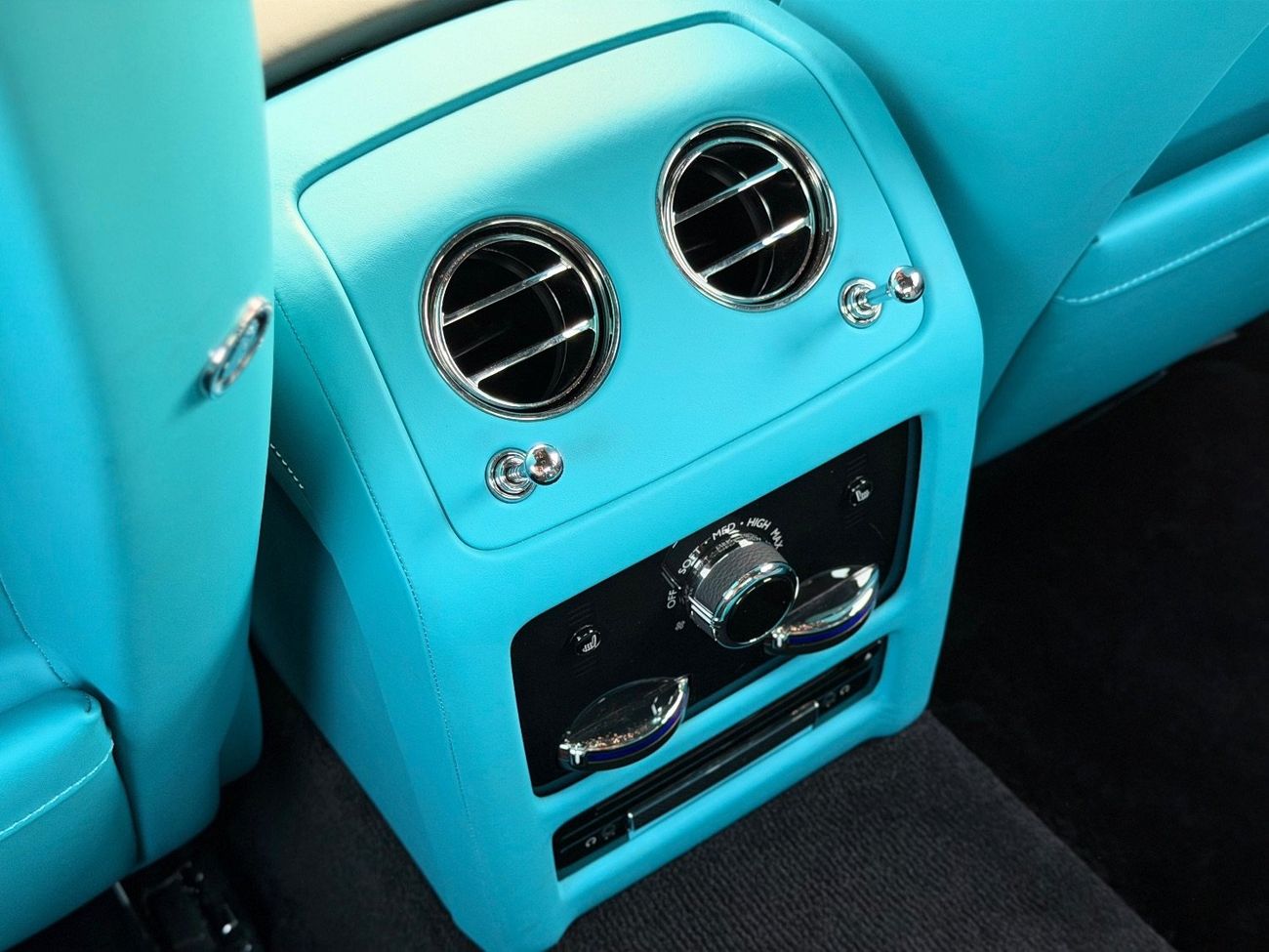 Rolls-Royce Ghost 6.75T Extended Wheelbase