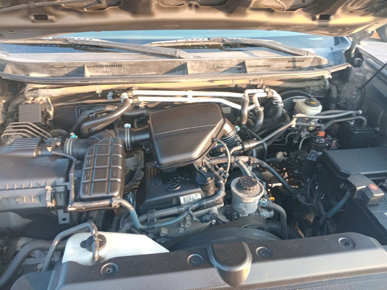 تويوتا برادو 2.7L 4WD PETROL AUTOMATIC TRANSMISSION