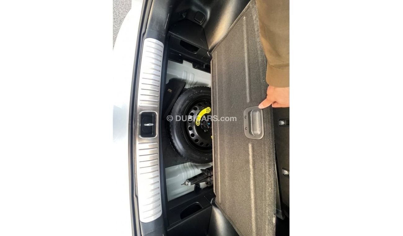 Kia Sportage SX Push Start. Panoramic. Leader Seat