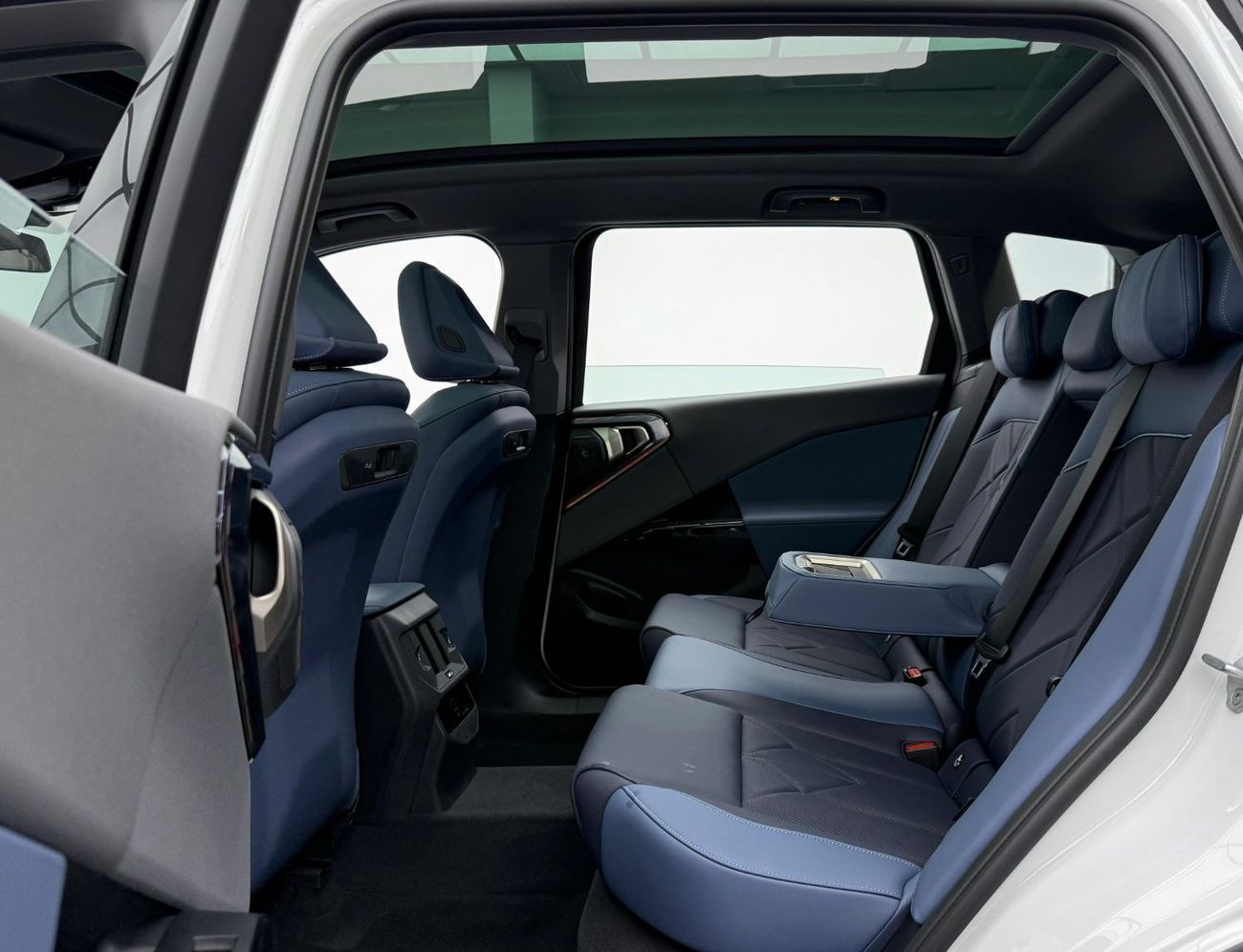 BMW X3 *Brand New* 2025 BMW X3 xDrive30L M-Sport, Warranty, Delivery Kms, Fully Loaded, Chinese