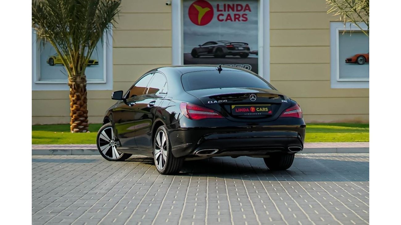 Mercedes-Benz CLA 200