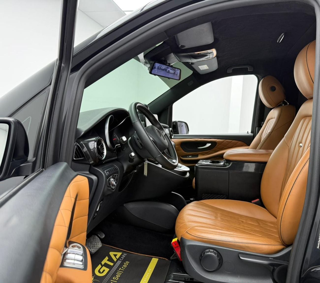 Mercedes-Benz V 250 2023 Mercedes-Benz V250 Line Conversion, 1 Year Warranty Unlimited KM, Full Service History, GCC