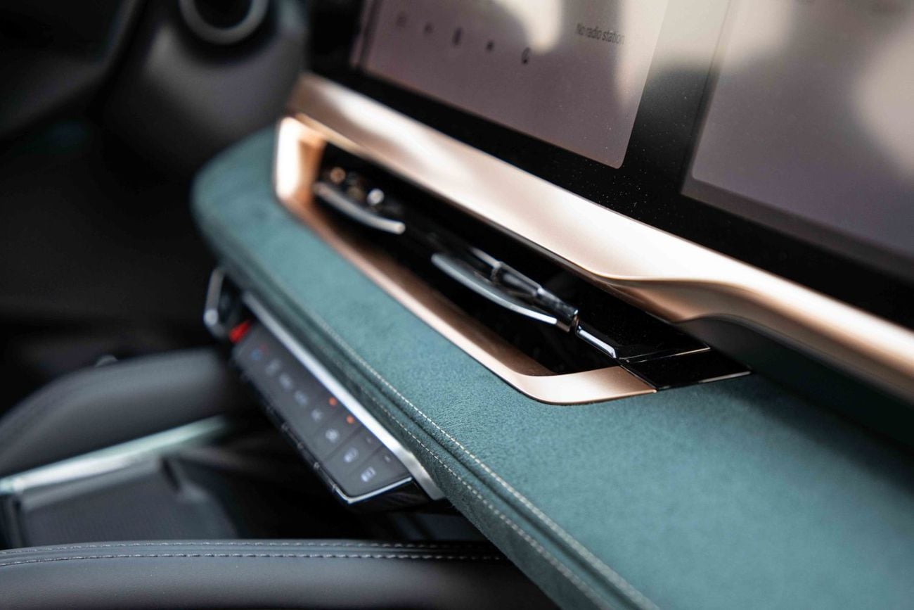 Geely Monjaro  2.0L - Blue inside Blue & Black| Export Only