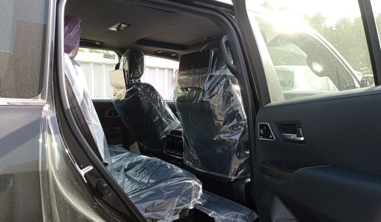 Toyota Land Cruiser VXR 3.5L PETROL A/T 7 SEATER FULL OPTION(ONLY FOR AFRICA)