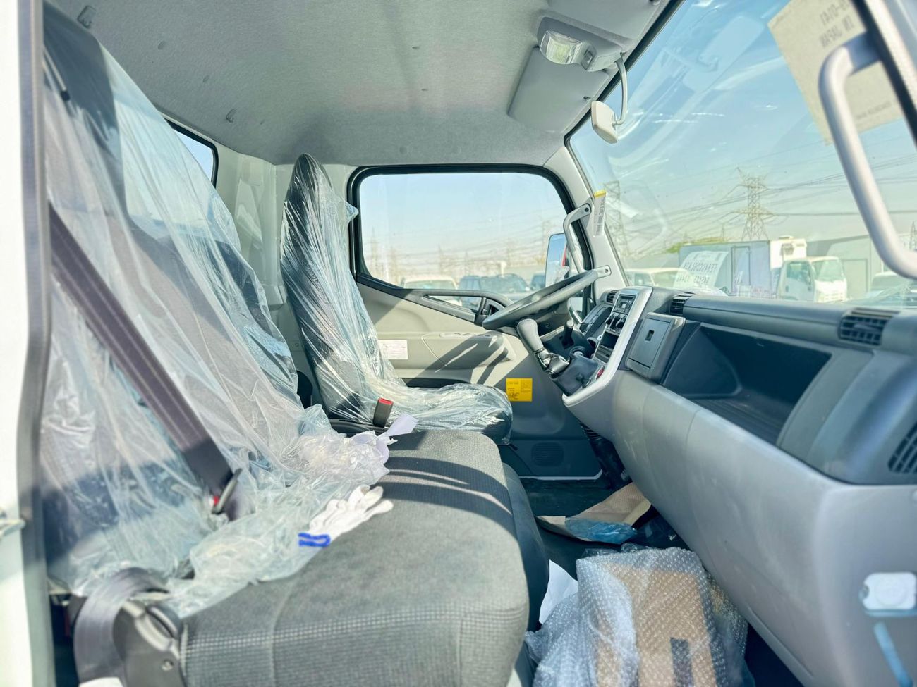 Mitsubishi Fuso Canter Fuso canter 2025  4.2L Diesel