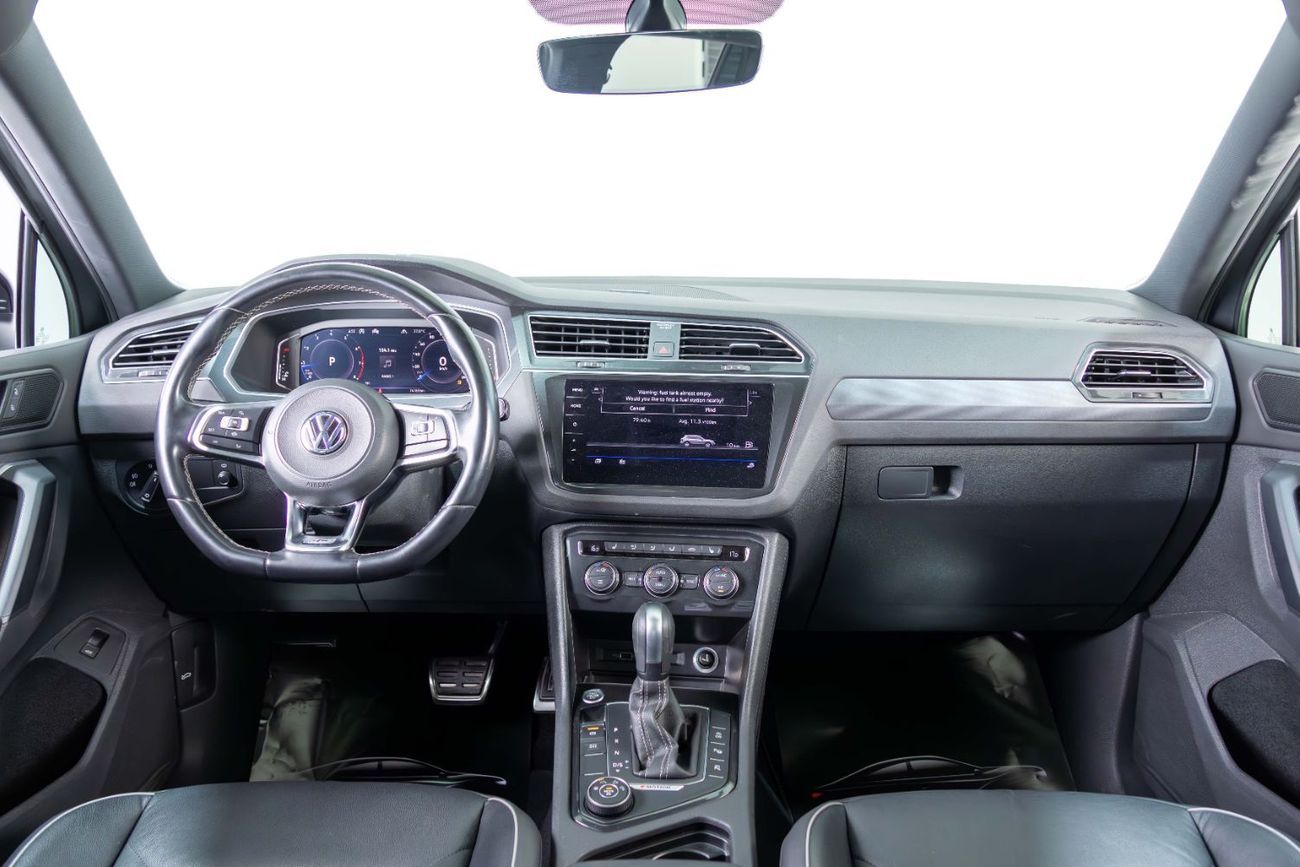 Volkswagen Tiguan R-Line 2.0L  Full Dealer Service History - Single Owner - GCC Specs