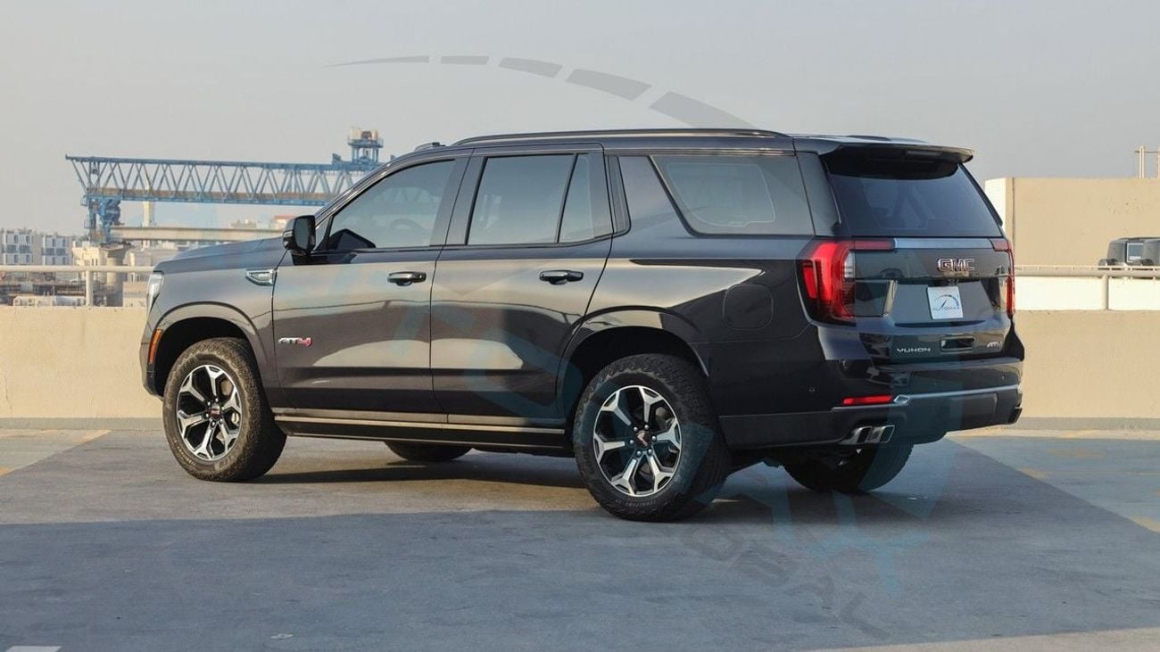 GMC Yukon AT4 Ultimate 6.2L V8 4X4 GCC 34600Km With 2 Years Or 100,000 Km Warranty @ Official Dealer